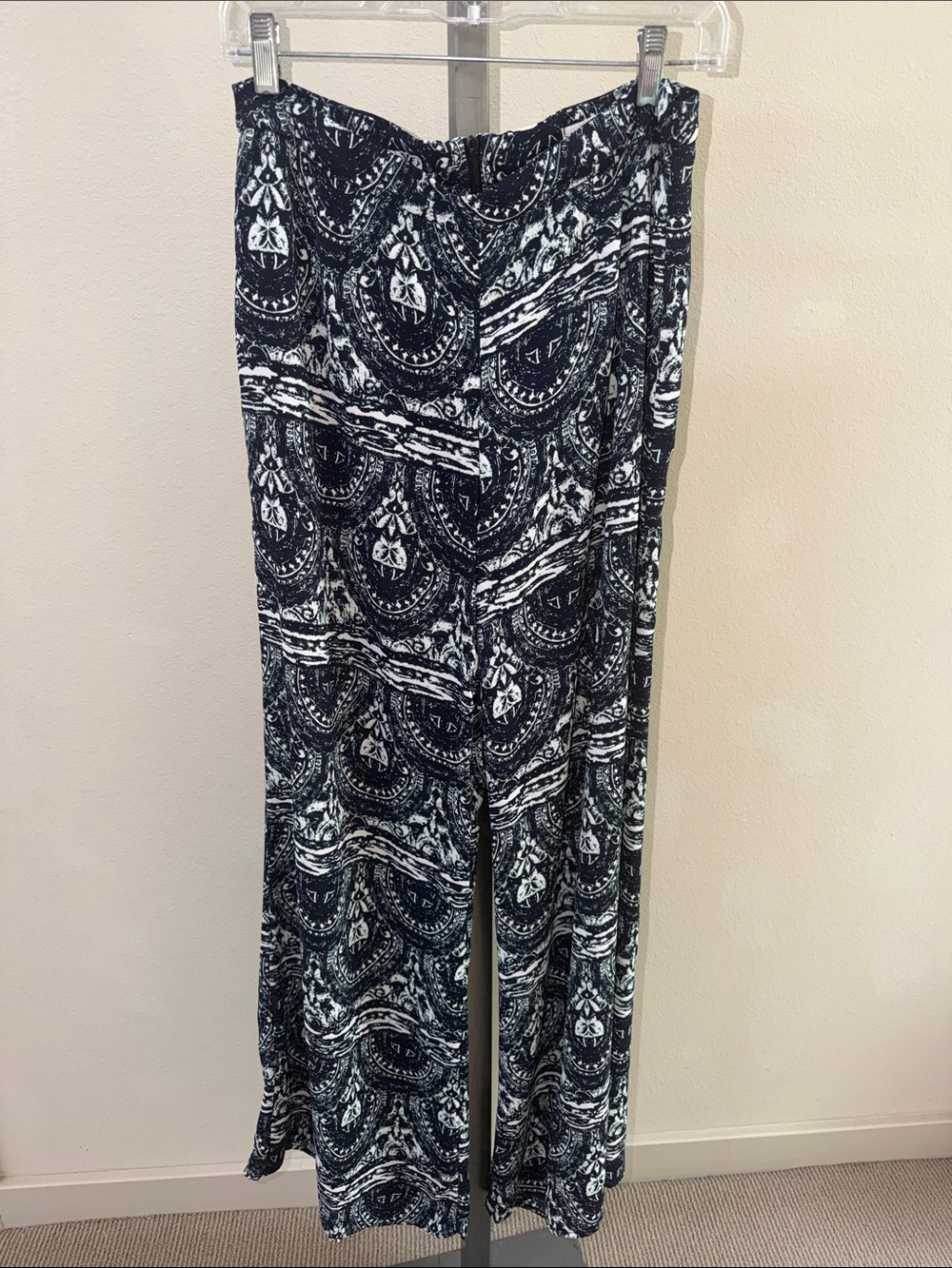 EUC Lush Black & White Paisley Wide Leg Pants Medium
